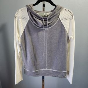 Athleta Limitless Hoodie Pullover Sweatshirt Mesh Back Thumb Holes Women's Small